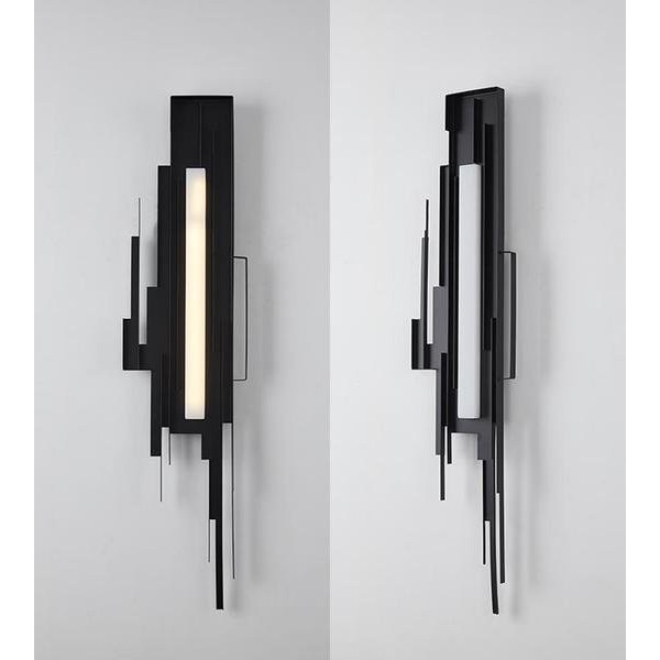 Metal Sculpted Sconce