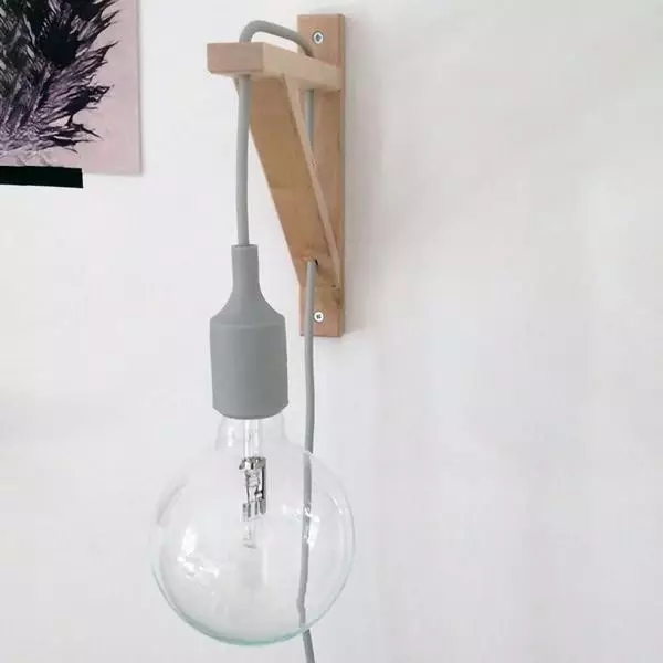 Fix wall light