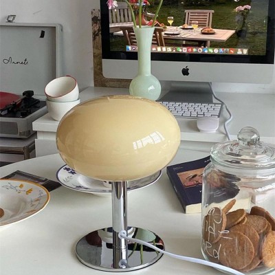 Lampe de table en verre... 2
