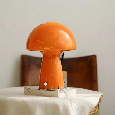 Lampada da tavolo moderna... 2
