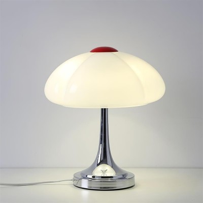 Lampada da tavolo a forma...