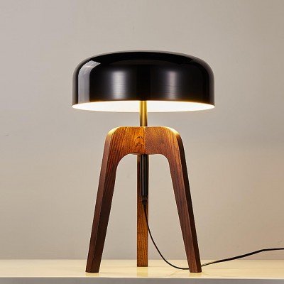 Lampada da tavolo...