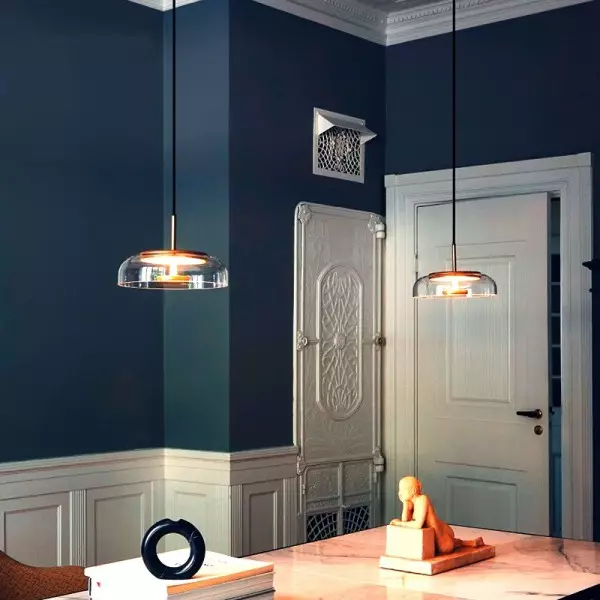 Classic glass pendant lamp