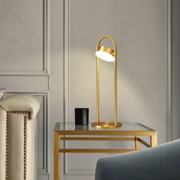 Lampe de table de luxe légère en cuivre