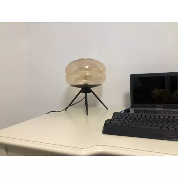 Lampa stołowa z lakierowanego szkła