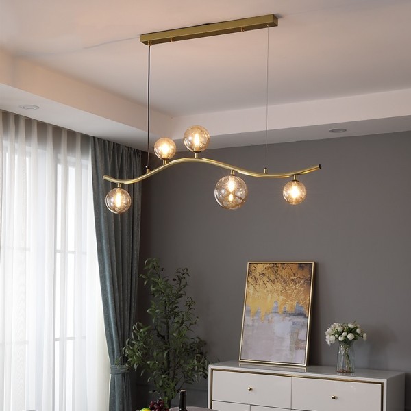 Severská minimalistická závěsná lampa