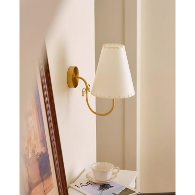 Wandlamp met subtiele bocht... 2