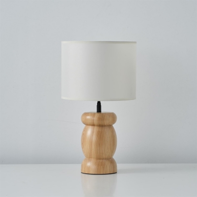 Lampada da tavolo in legno...