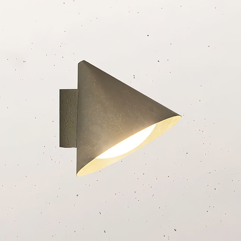 Kegelvormige wandlamp D754
