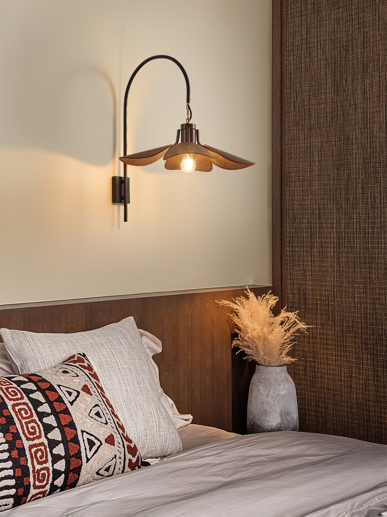 Retro Wabi-Sabi Style Petal Bloom Wall Lamp K587