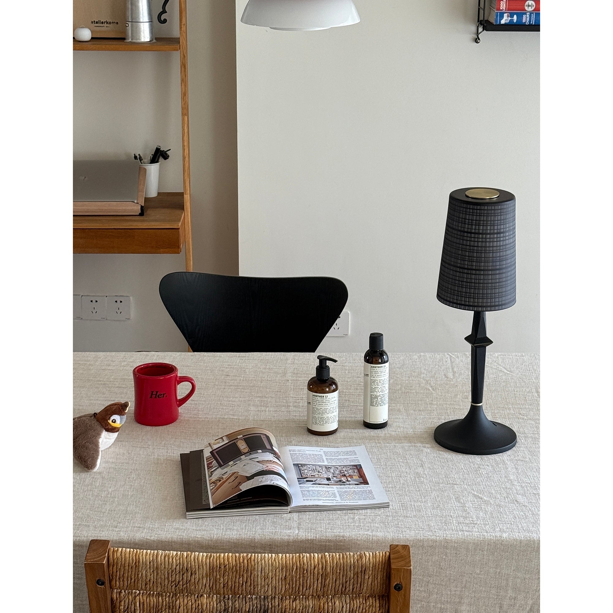 Devon Black Table Lamp (Built-in Battery) D709