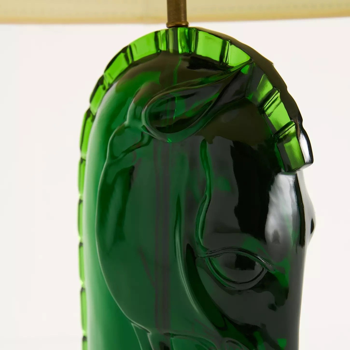 Modo Sculptural Horse Head Table Lamp in Resin - Decorative Table Light for Home Office K1664