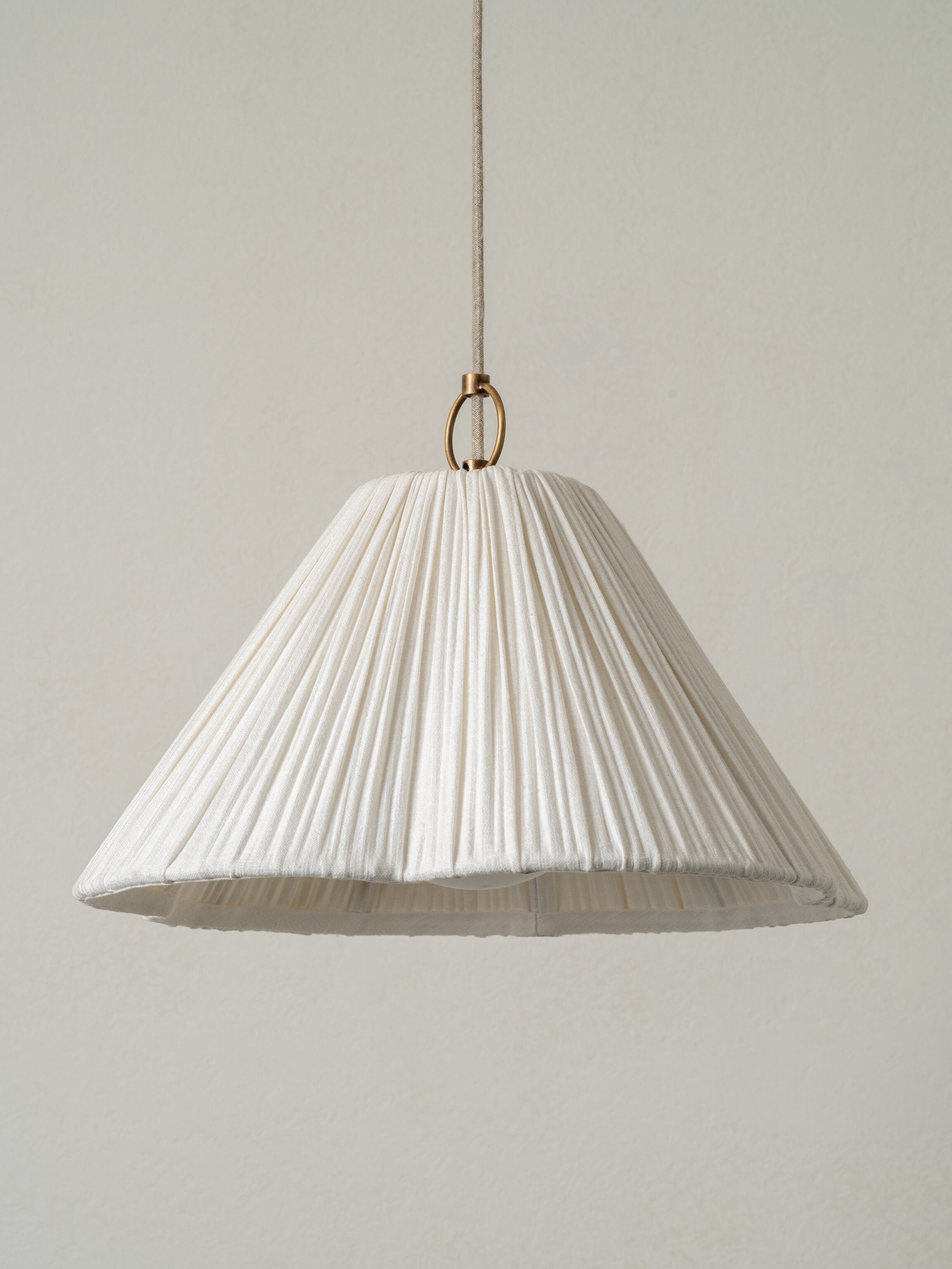 Scalloped Fabric Pendant Light – Floral-Inspired Pleated Shade For Any Room K1573