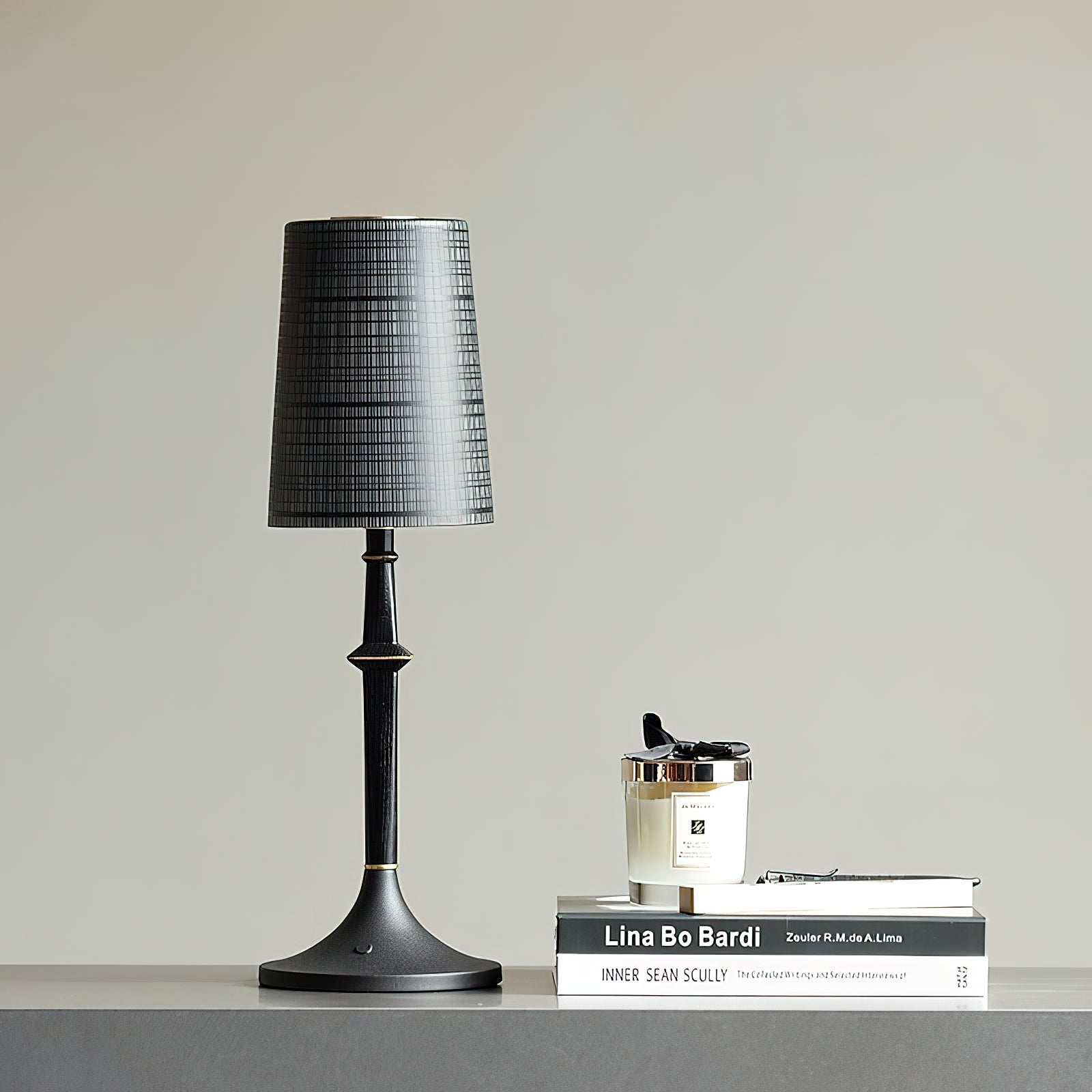 Devon Black Table Lamp (Built-in Battery) D709