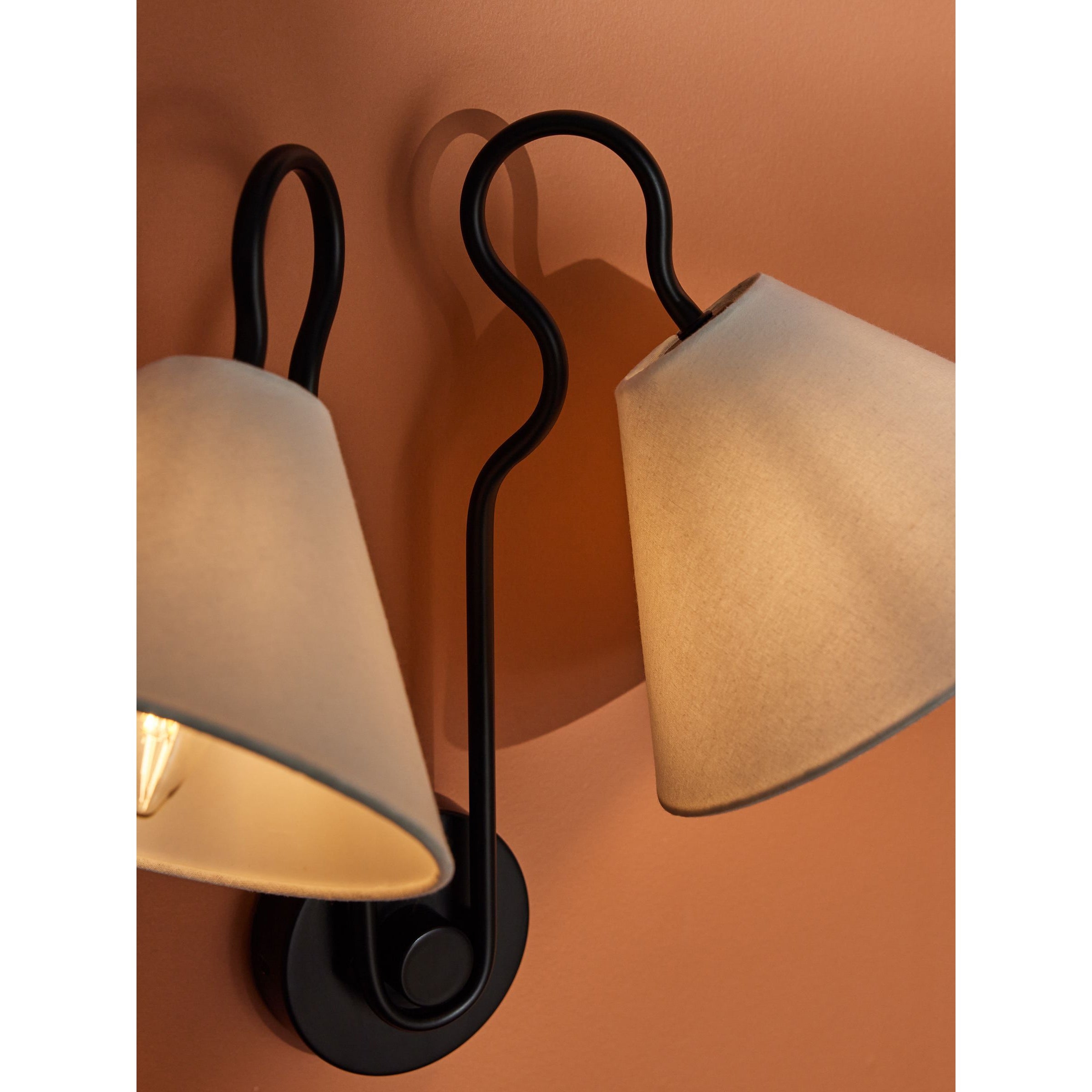 Madelyn Wall Lamp D580