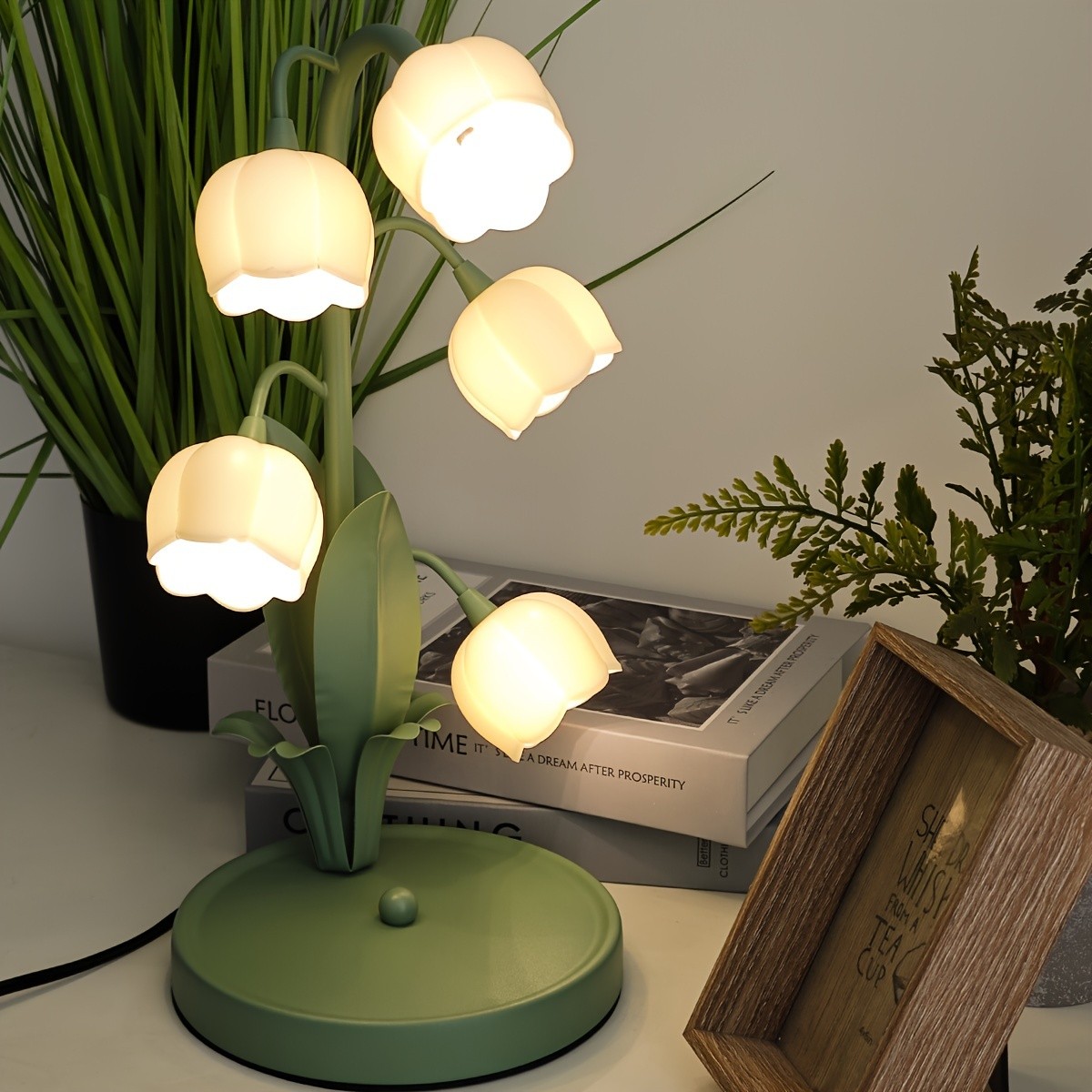 French Style Lily Of The Valley Table Lamp K200