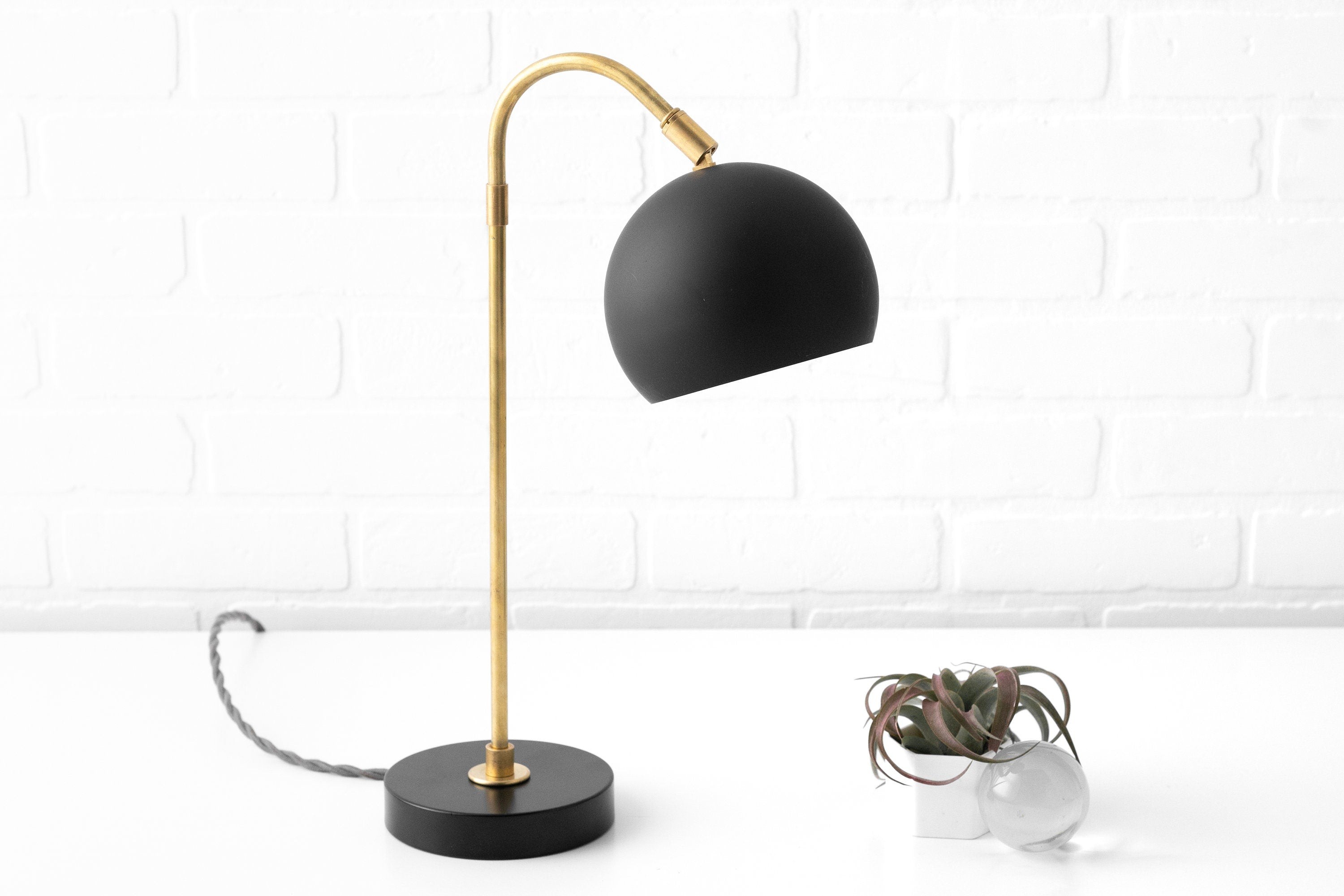 Ornato Luxe Modern Accent Table Lamp - Stylish Home Light K1433