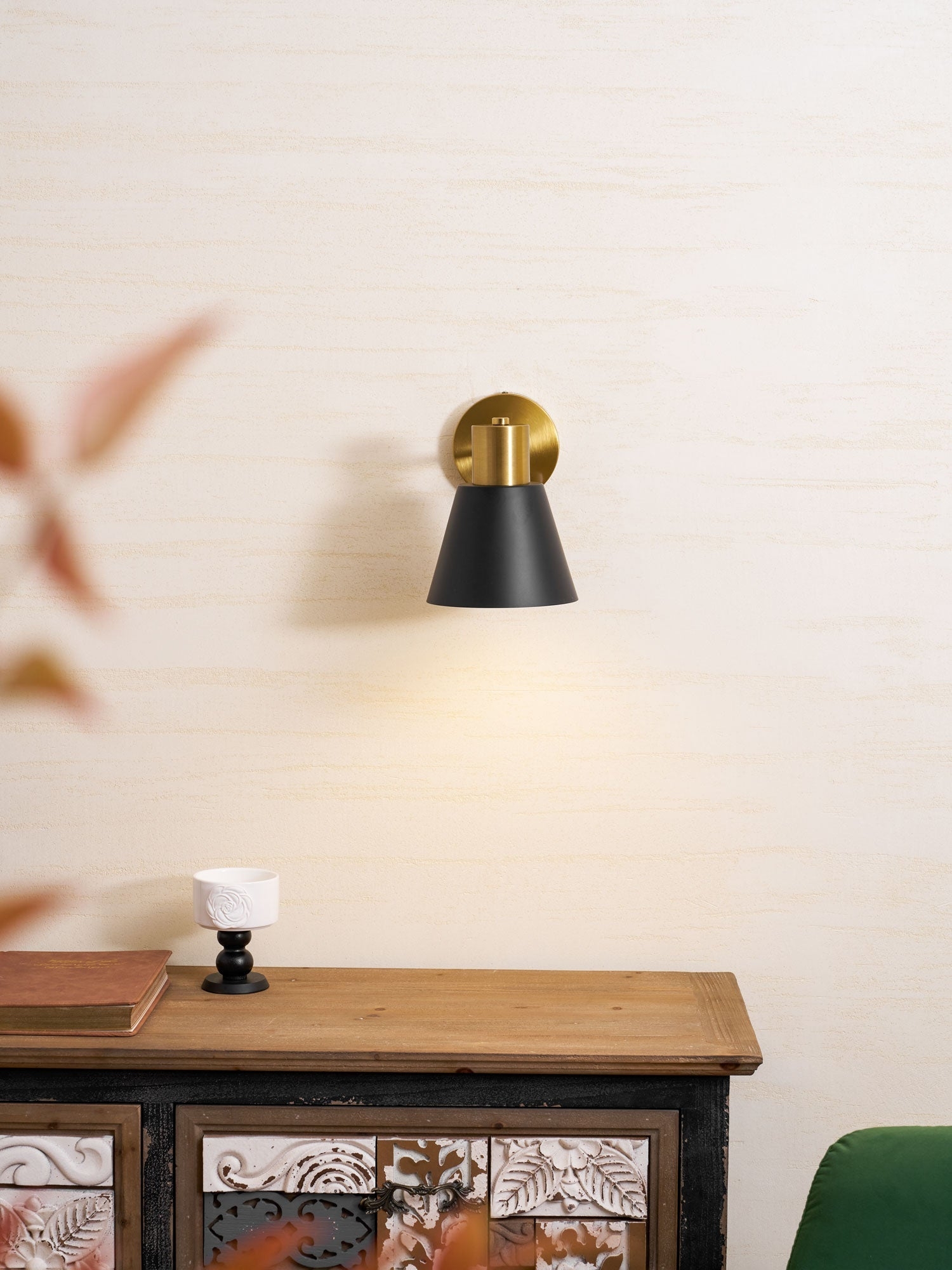 Adjustable Armed Wall Lamp D373