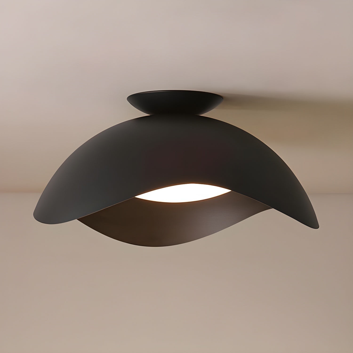 Simple Wave Ceiling Light K661