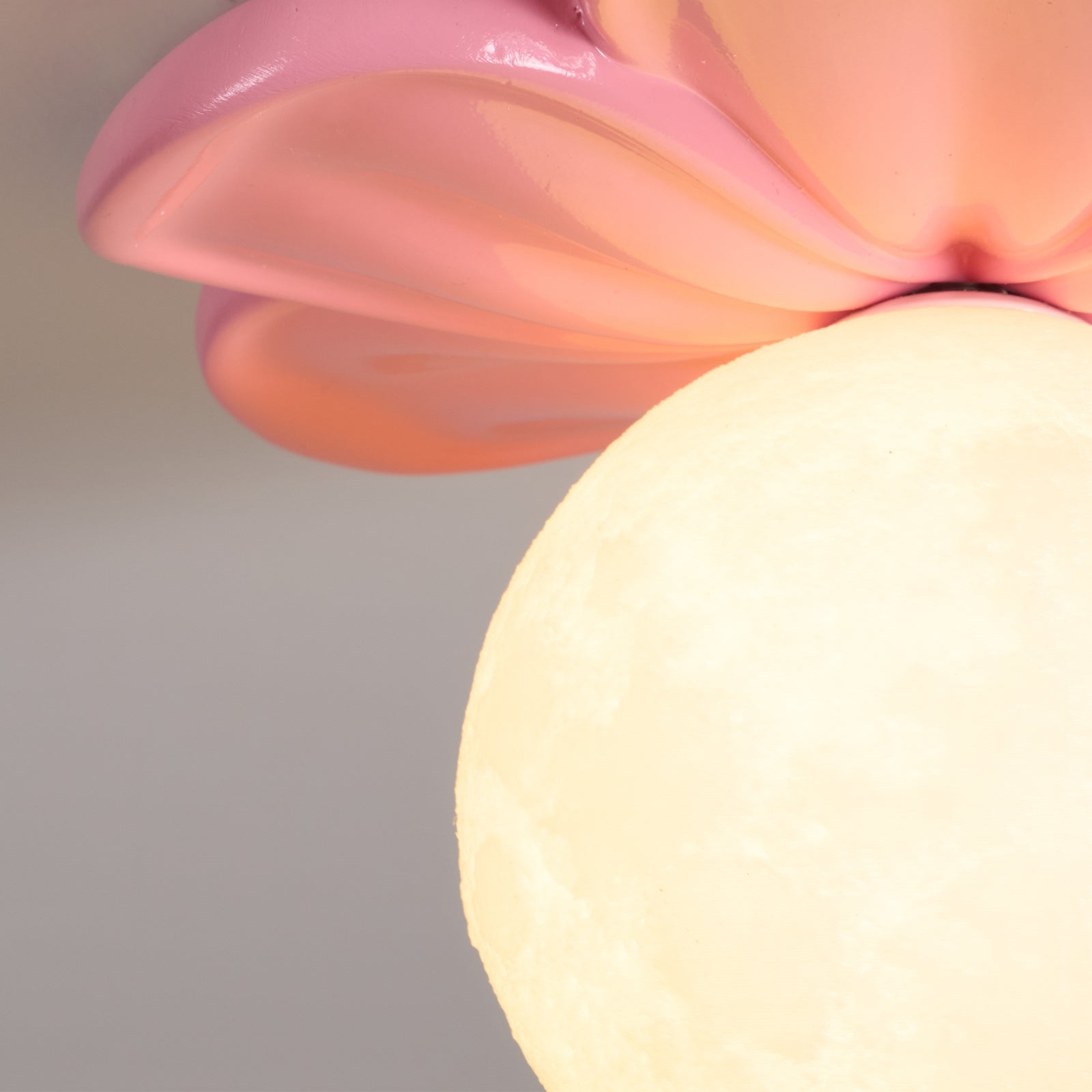 Cream Bloom Flower Ceiling Lamp D408