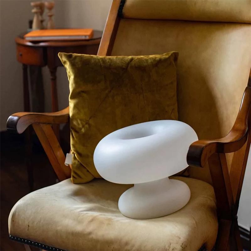 Minimalist Bauhaus White Mushroom Table Lamp K22