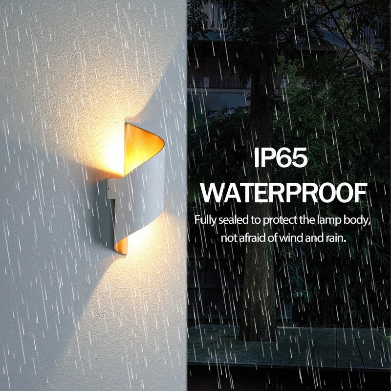 Modern Curl Twisted LED Wall Light K517