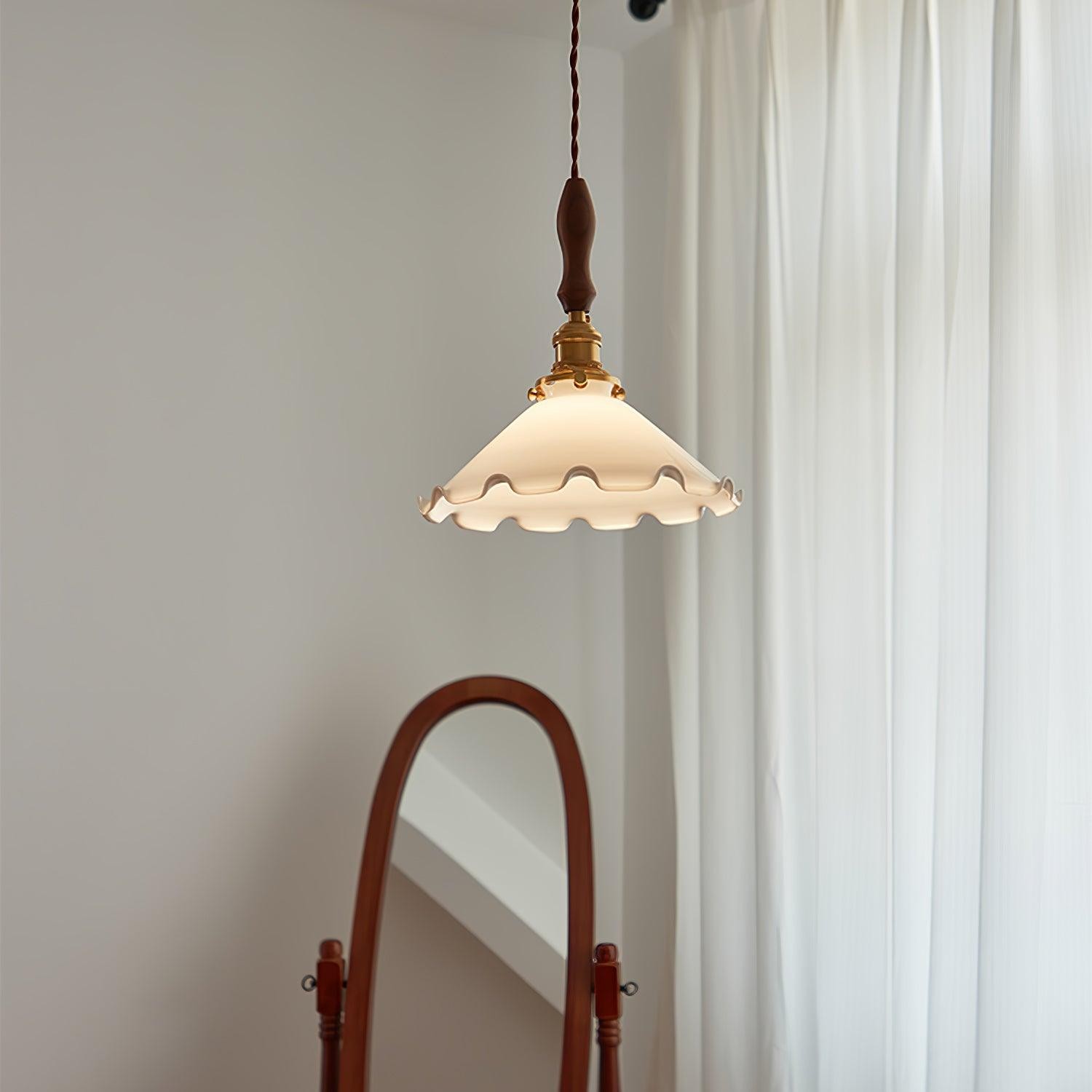 Vintage White Glass Skirted Pendant Lamp K389