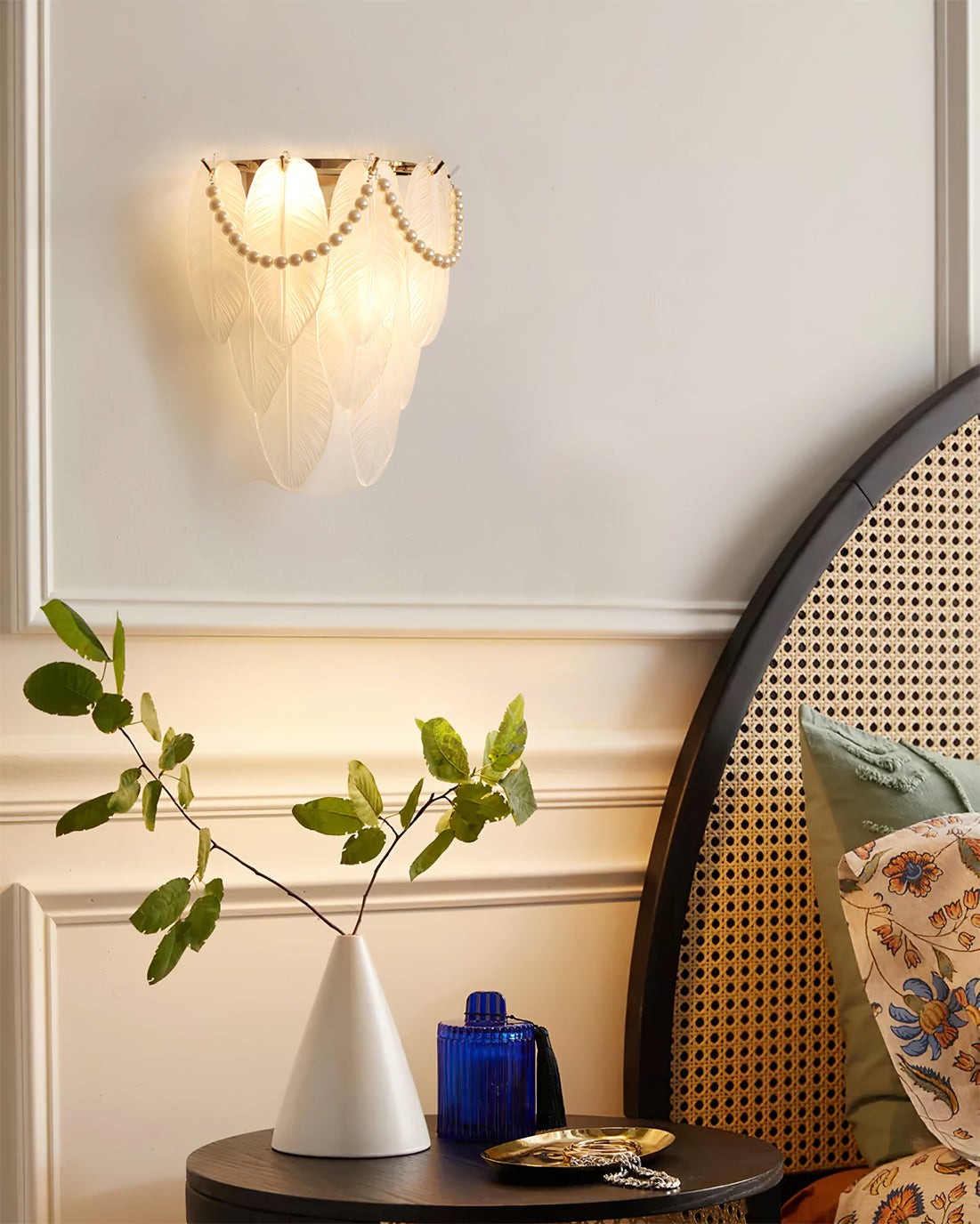 Feather Pearl Wall Lamp K1020