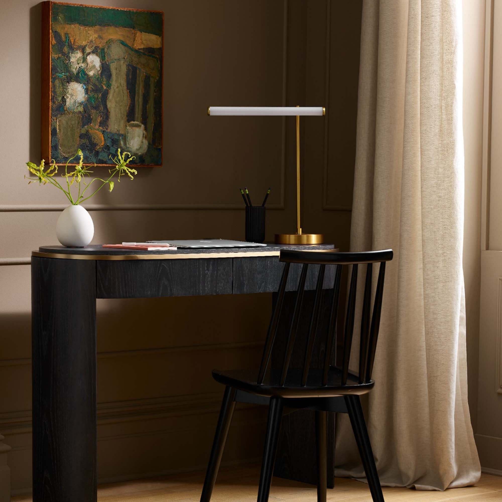 Voro Modern LED USB Table Lamp - Sleek Metal Desk & Bedside Lighting K1229