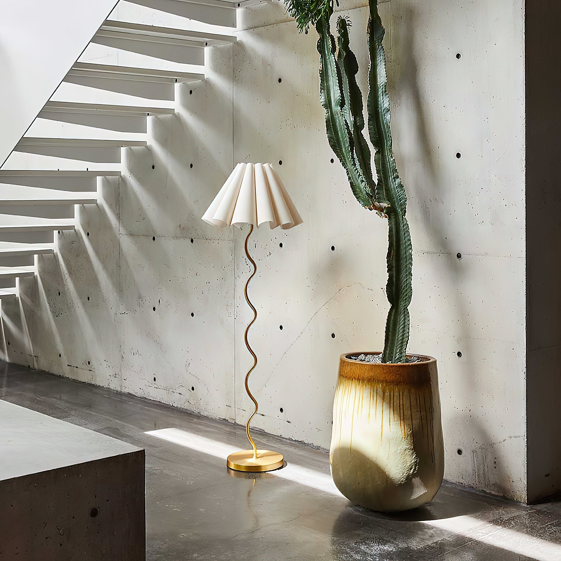 Cora Floor Lamp D705