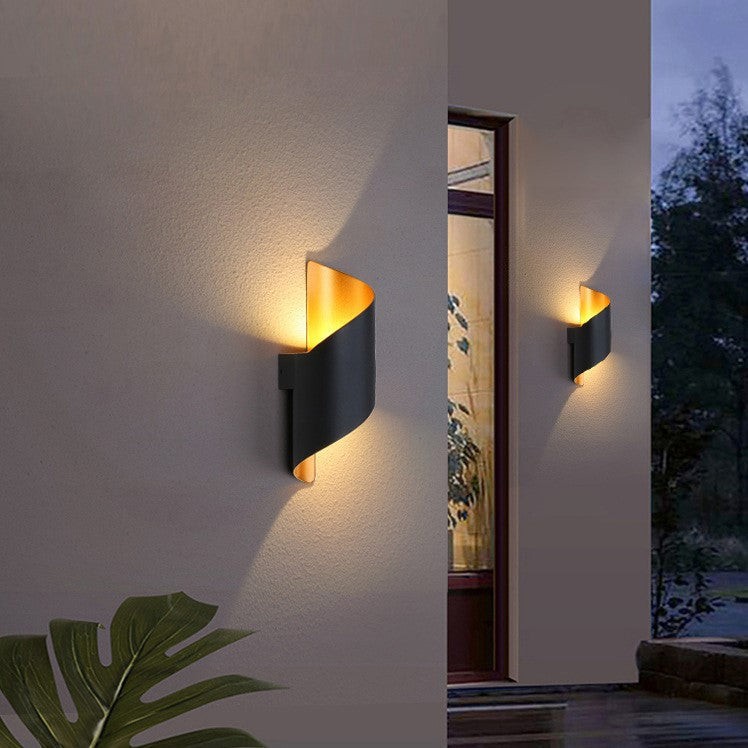 Modern Curl Twisted LED Wall Light K517