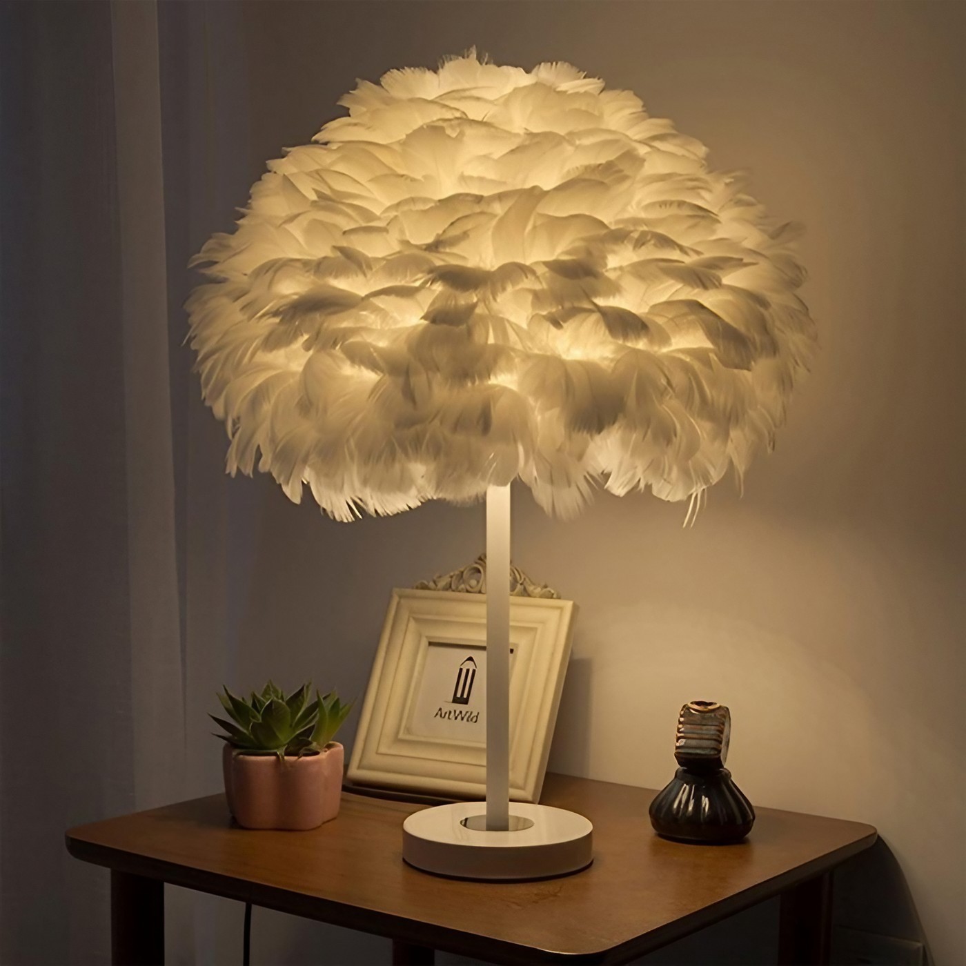 Nordic Style Feather Table Lamp K208