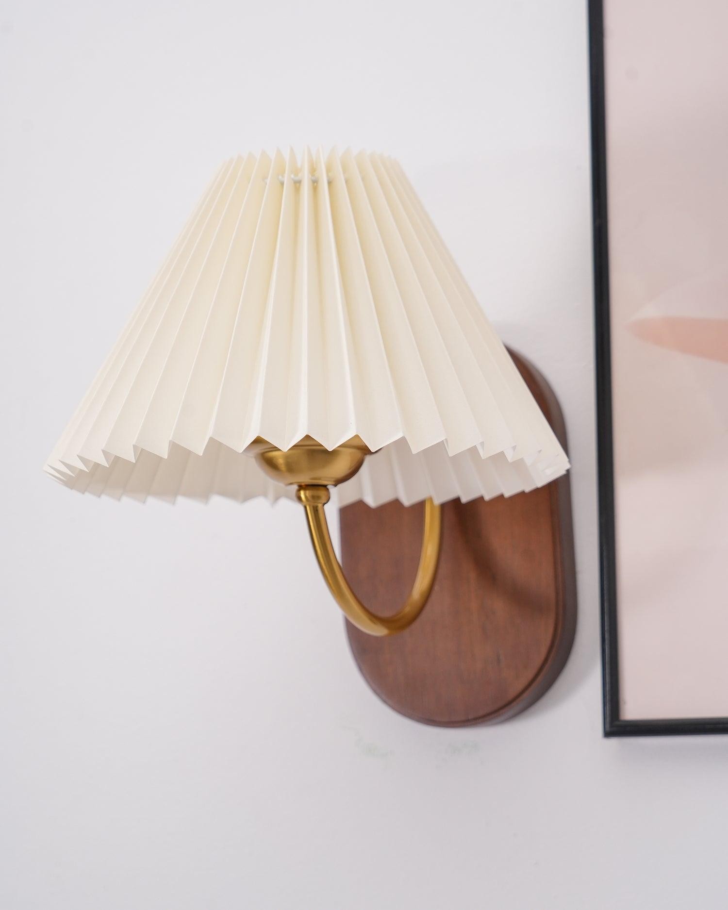 Modern Fashion Wall Lamp for Bedroom K466