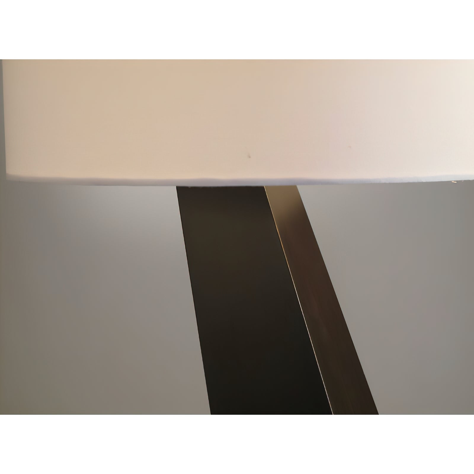 Jett Obelisk Table Lamp D461