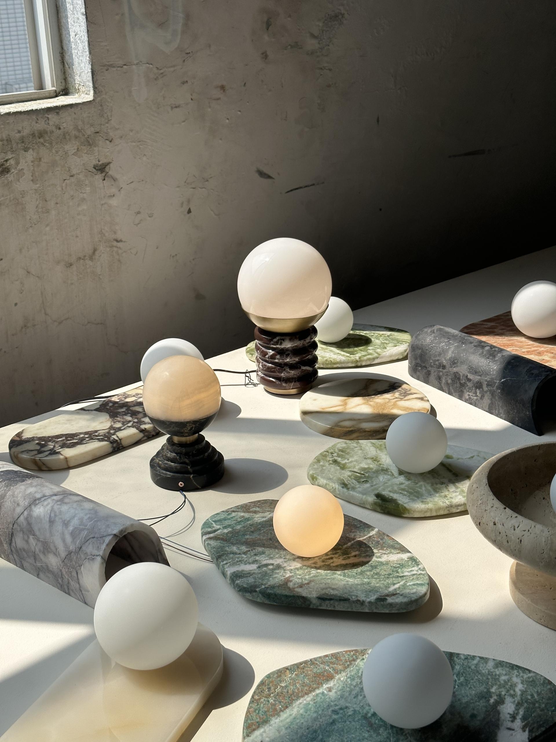 Sylvia Table Lamp D573