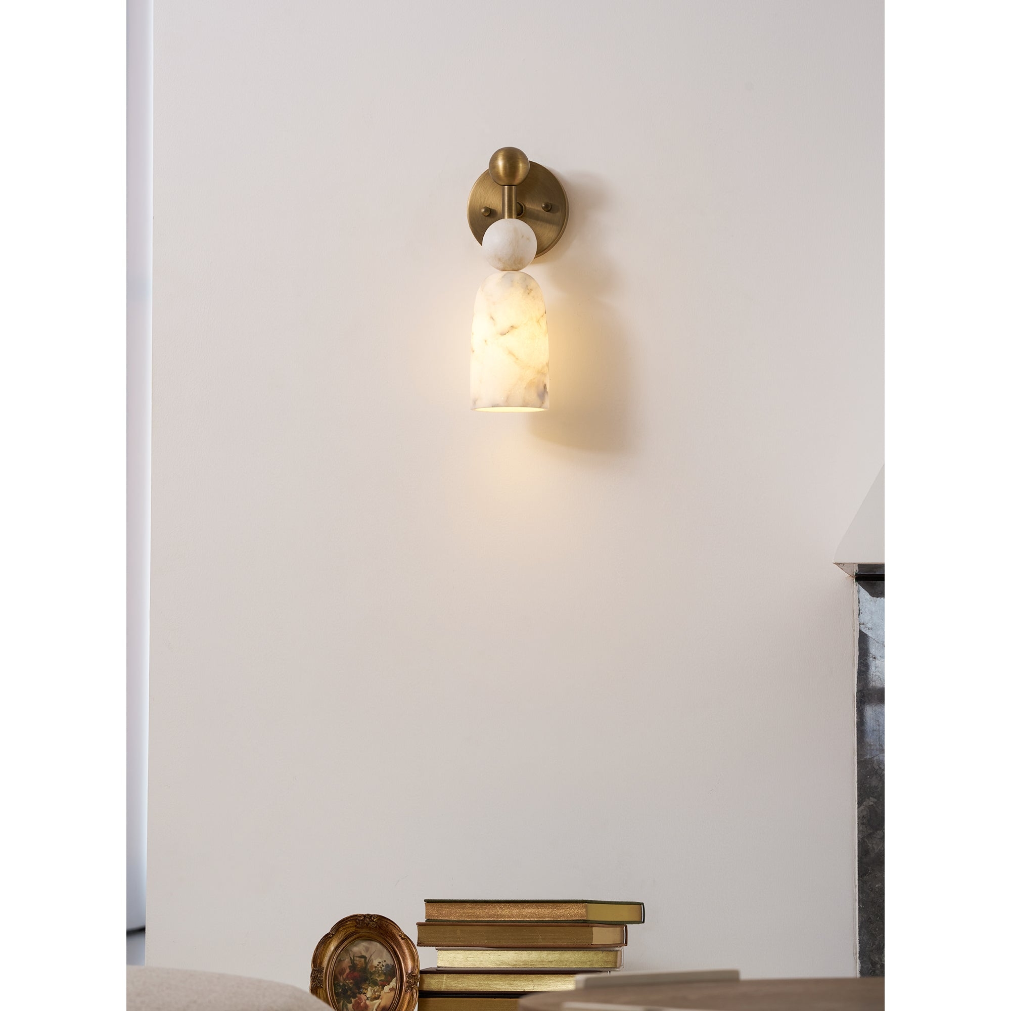 Flume Alabaster Wall Lamp D765