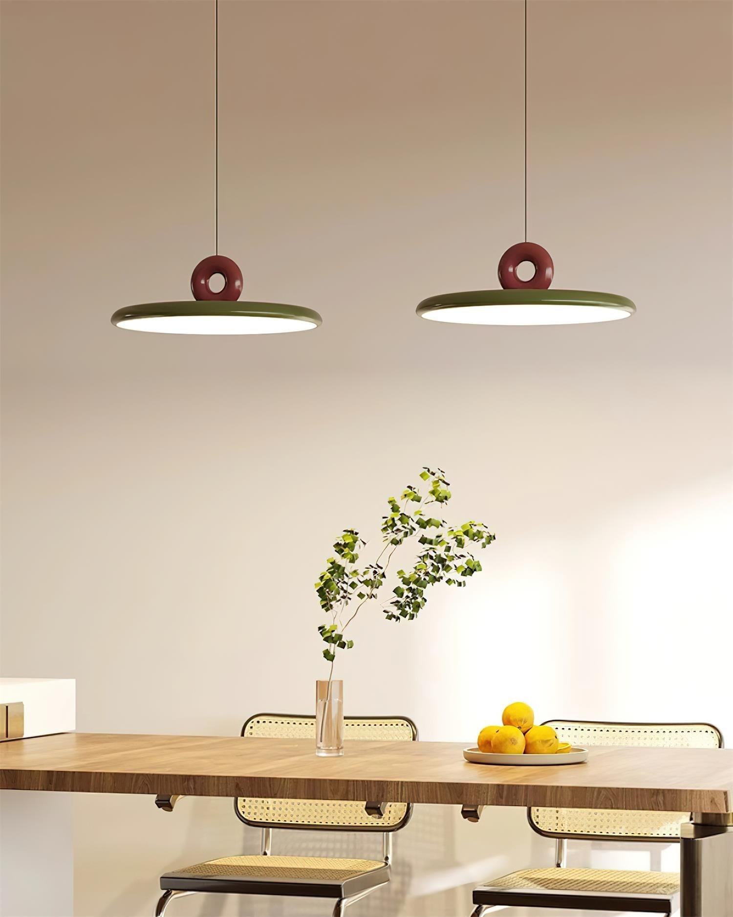 Cream Style Vertical Flying Saucer Pendant Lamp K343