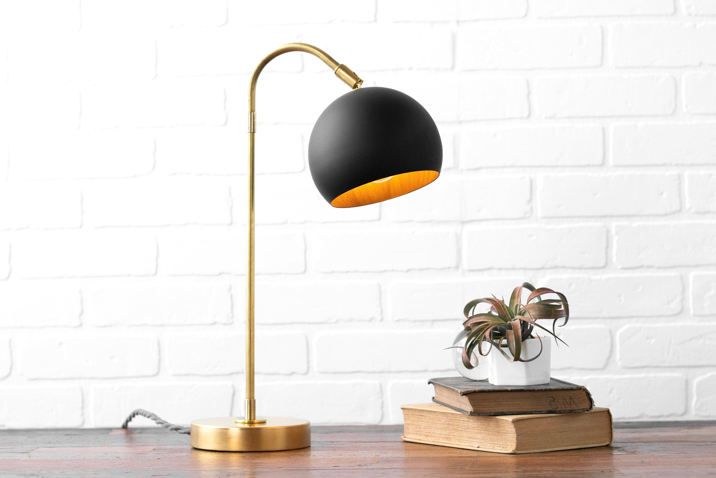 Ornato Luxe Modern Accent Table Lamp - Stylish Home Light K1433