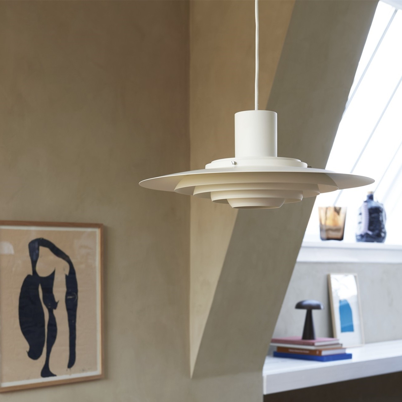 Minimalist Metal Layers Pendant Light