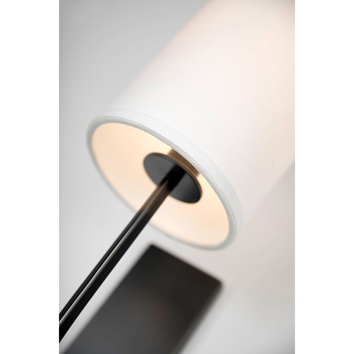 Colton Wall Lamp D555