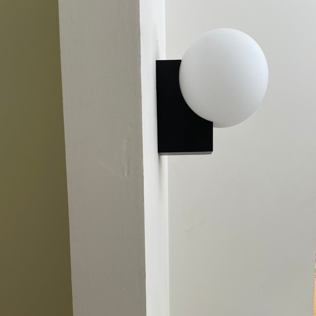 Minimalist Spherical Wall Lamp K434