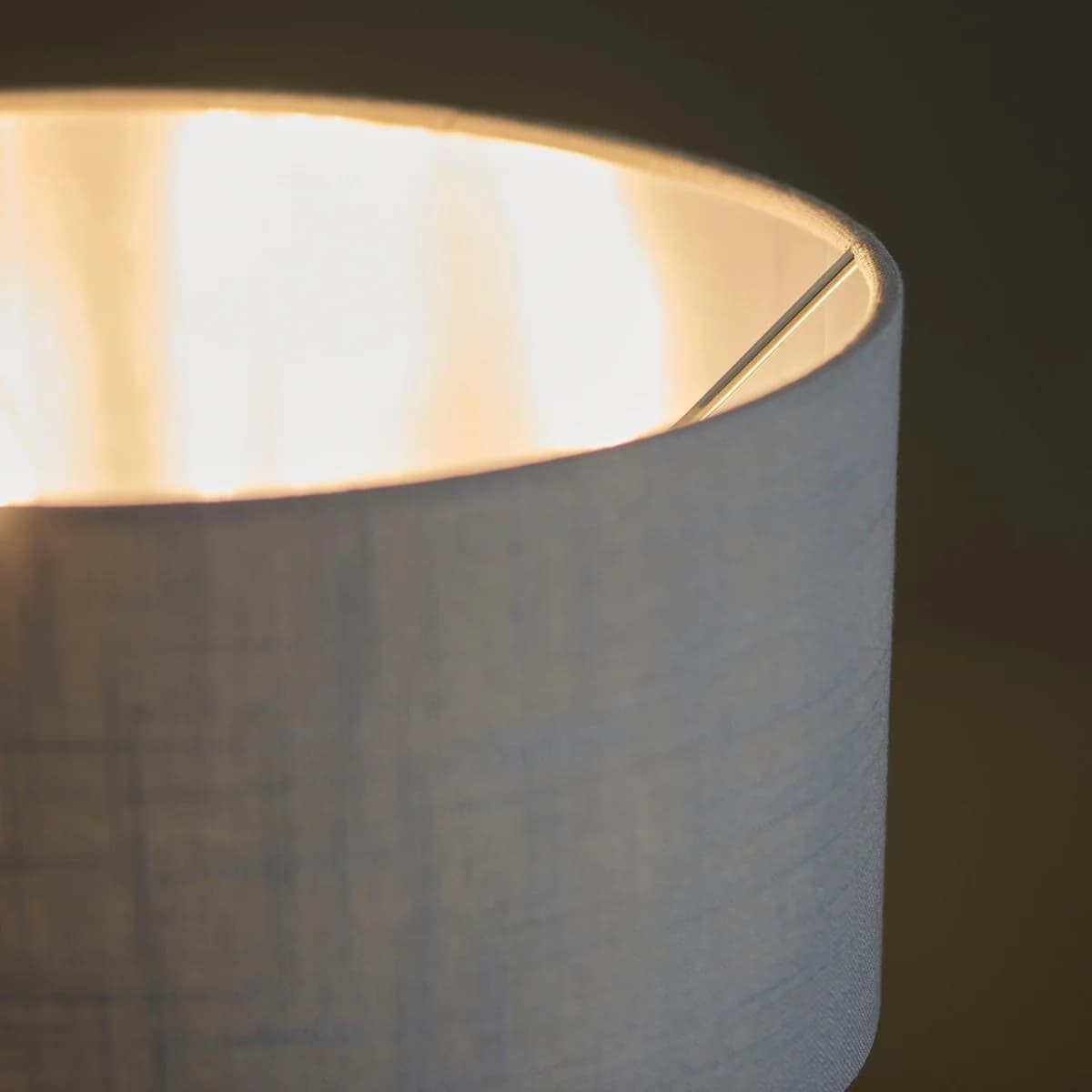Tela 1‑Light and 3‑Light Table Lamp - Modern Linen & Metal for Living Room K1814