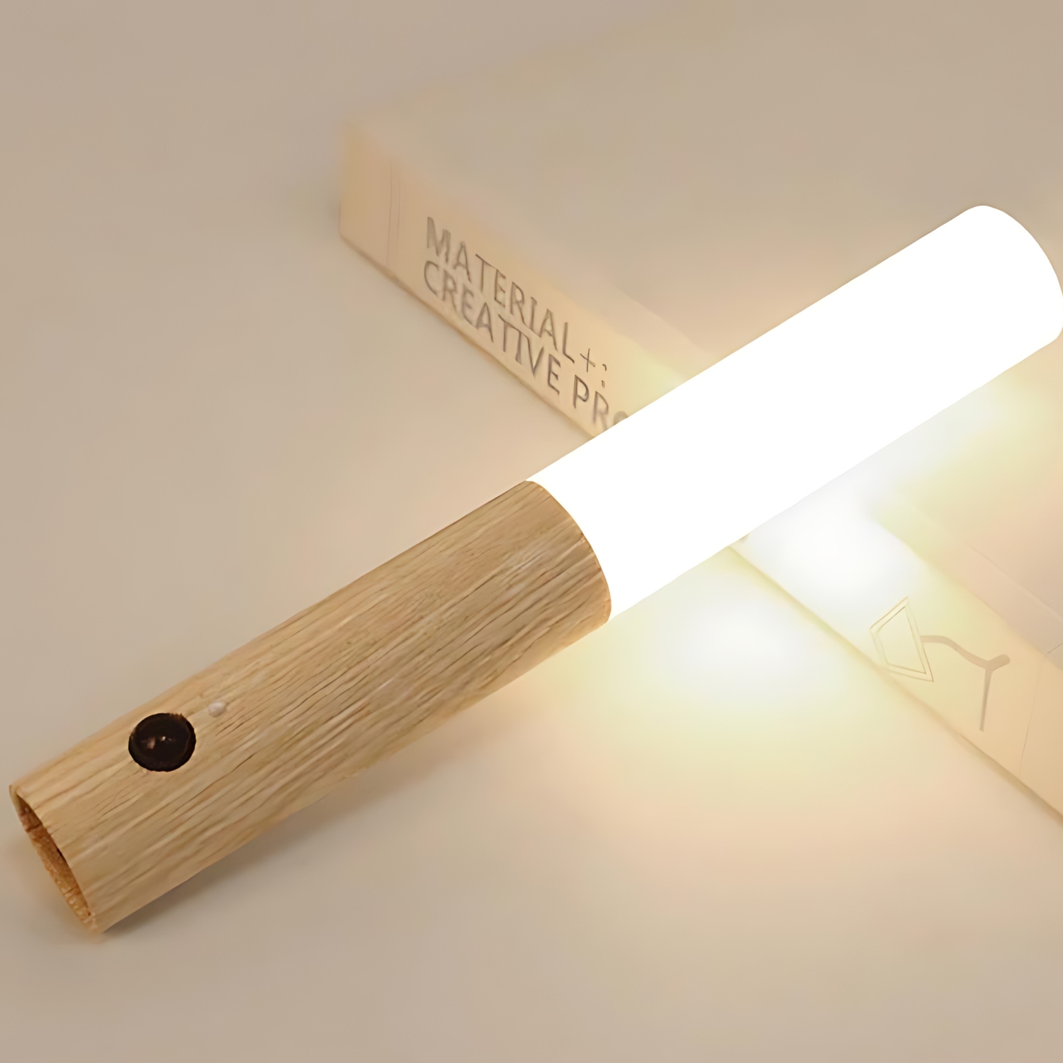 The Golden Glow Wall Light D802