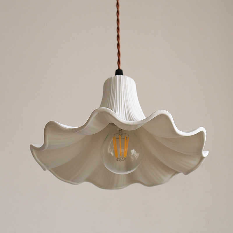 Petalis Charm French Petal Ceramic Pendant Light D953