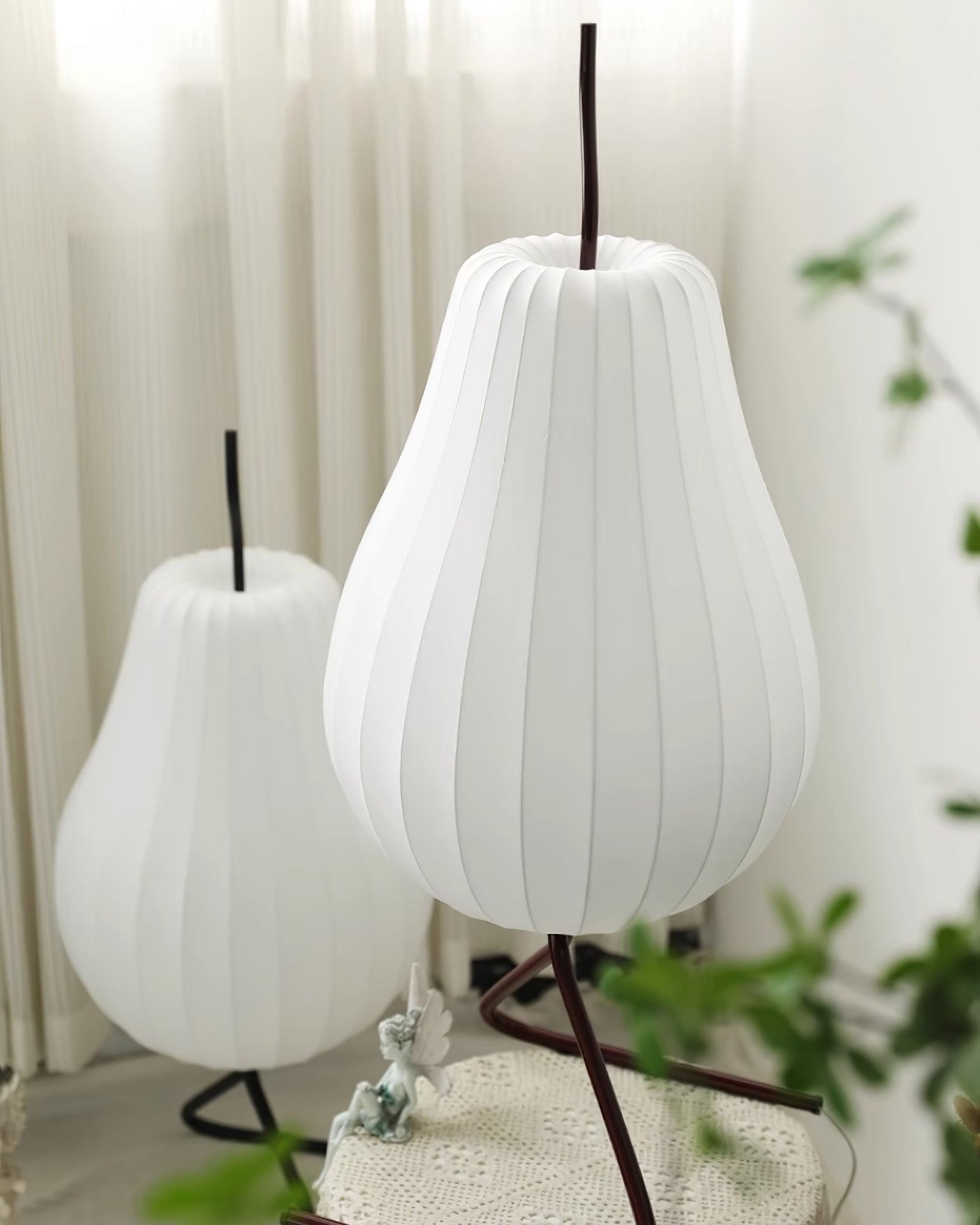 Pear-shaped Shite Floor Lamp Suitable For Living Room K581