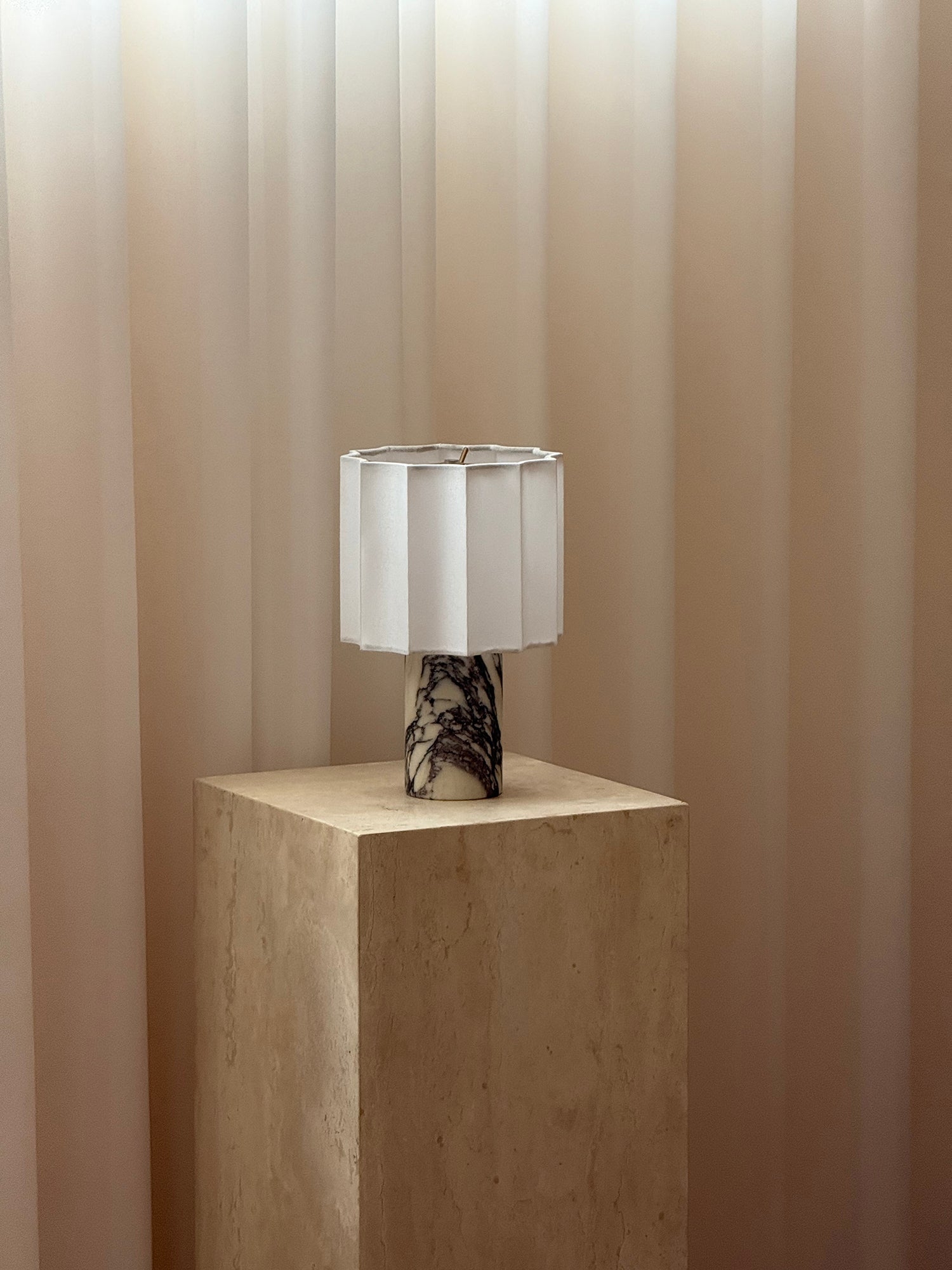 Valli Table Lamp (Built-in Battery) D668