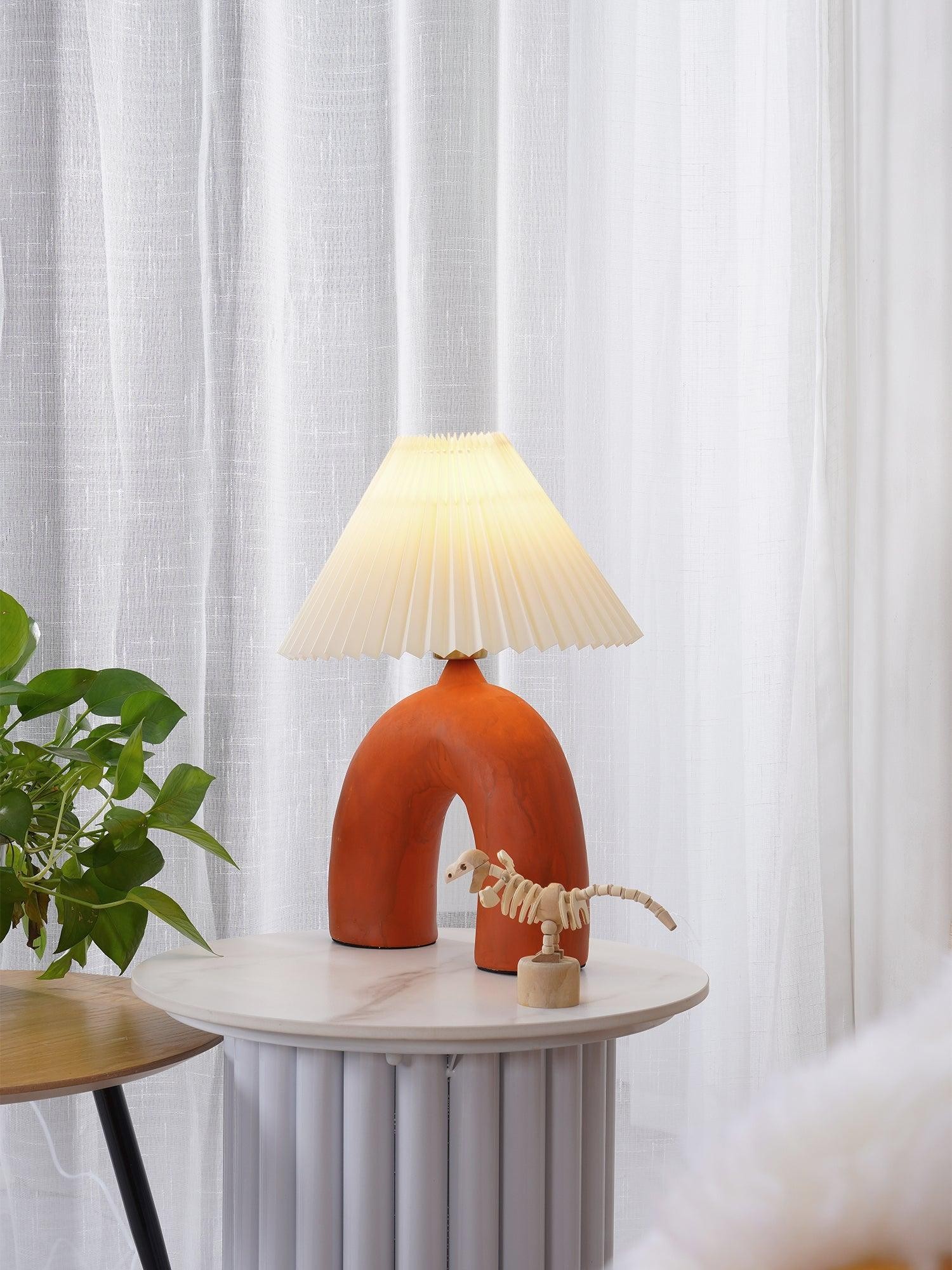 Arched Pleated Table Lamp K238
