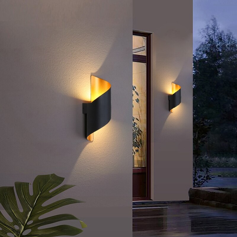 Modern Curl Twisted LED Wall Light K517