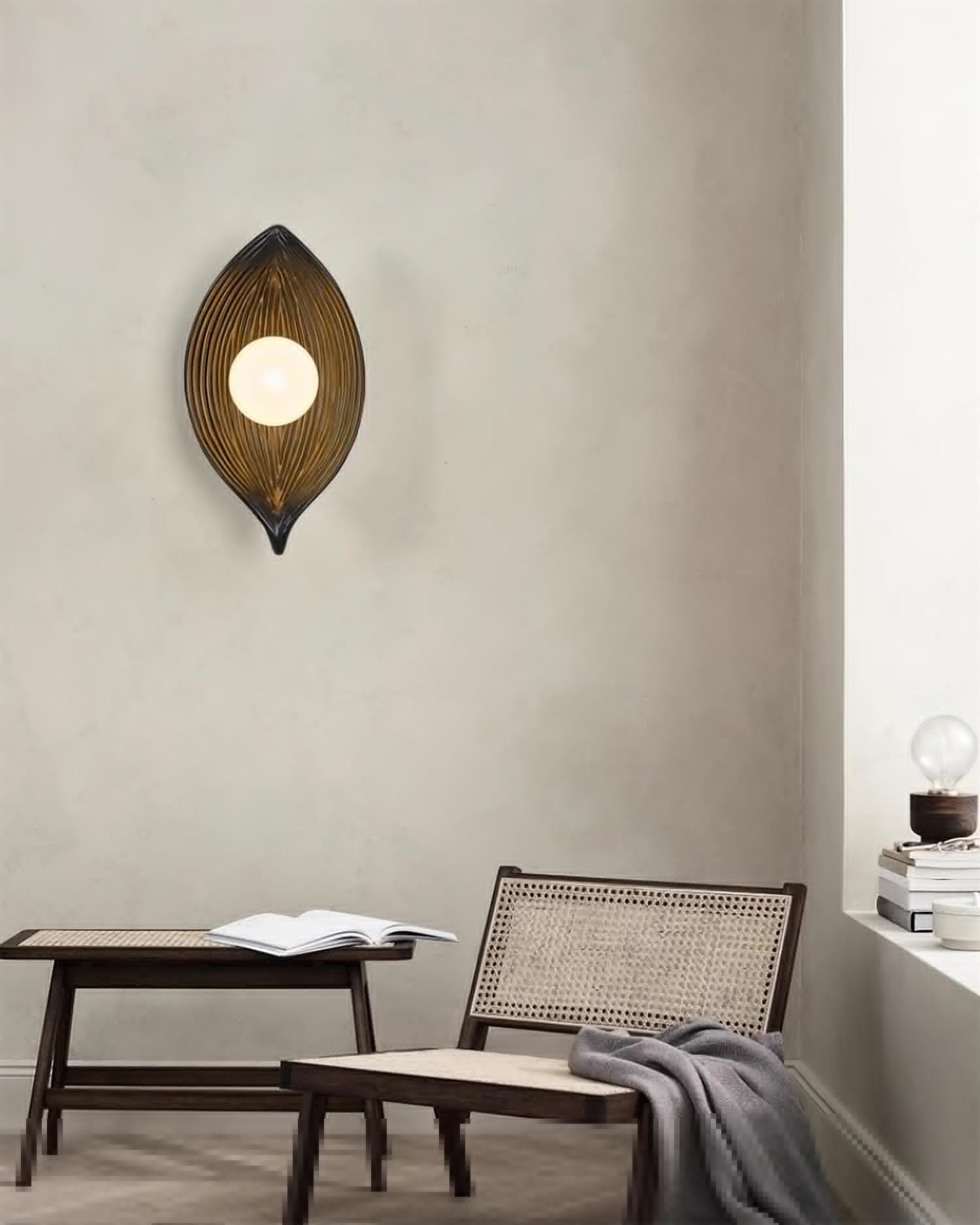 Contemporary Nordic Leaf Resin Wall Light K448