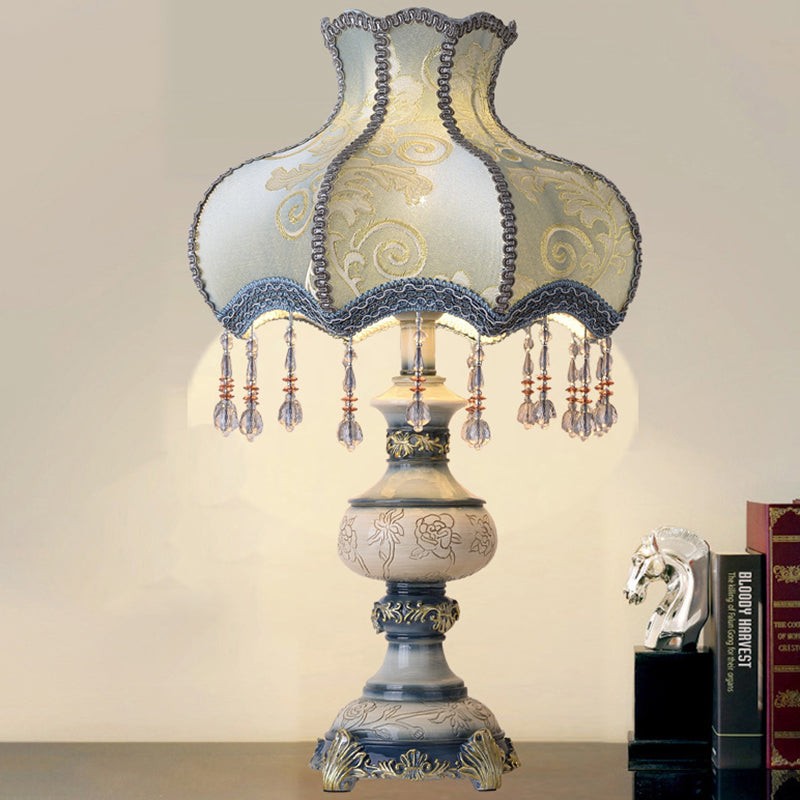 Carved Vase Base Floral Lampshade Table Lamp K711